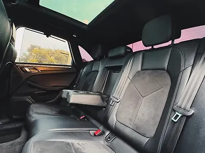 2021 Porsche Macan Base