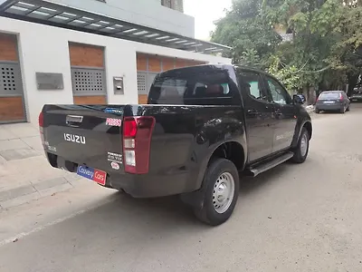 2019 Isuzu D-MAX V-Cross Standard