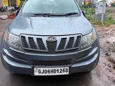 2013 Mahindra XUV500 W8 1