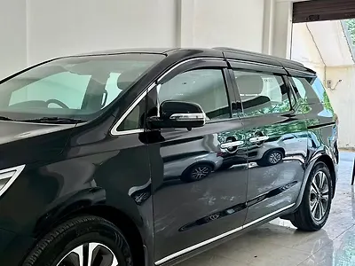 2023 Kia Carnival Limousine Plus 7 STR