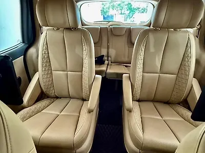 2023 Kia Carnival Limousine Plus 7 STR
