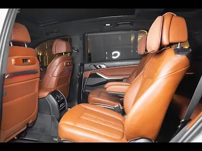 2025 BMW X7 xDrive40i M Sport
