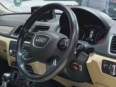2016 Audi Q3 35 TDI Premium + Sunroof