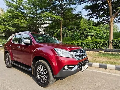 2018 इसुज़ू एमयू-एक्स 4x2 1