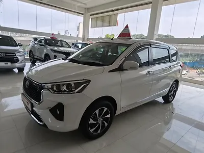 2023 Toyota Rumion V MT