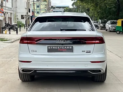 2022 Audi Q8 55 TFSI quattro