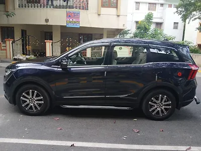2022 Mahindra Old Generation XUV700 AX7 Luxury Pack 2WD Diesel 2.2L Turbo Automatic 7 STR