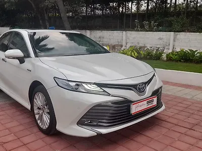 2022 Toyota Camry Hybrid