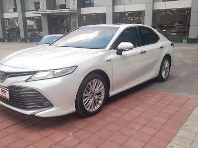 2022 Toyota Camry Hybrid