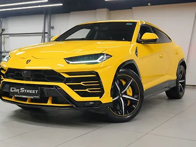 2018 Lamborghini Urus Twin-Turbo V8