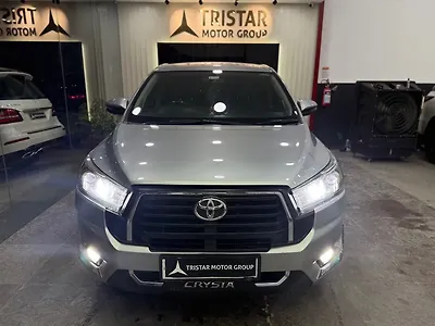 2024 टोयोटा इनोवा क्रिस्टा VX Diesel Manual 7 STR 1