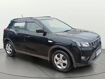 2023 महिंद्रा XUV300 w6 1.2 पेट्रोल 1