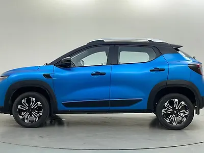 2022 Renault Kiger RXT (O) Turbo CVT Dual Tone
