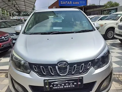 2019 Mahindra Marazzo M8 7 STR 1