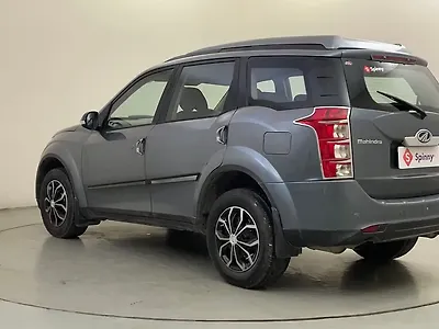 2015 Mahindra XUV500 W6