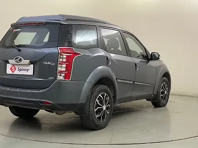 2015 Mahindra XUV500 W6