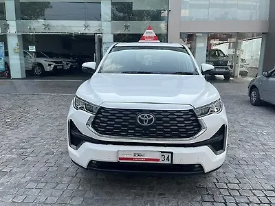 2024 Toyota Innova Hycross ZX Hybrid (Electric + Petrol) Automatic (e-CVT) 7 STR 1