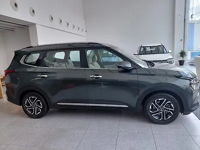 2024 Kia Carens Luxury Plus 1.5 Diesel MT 7 STR
