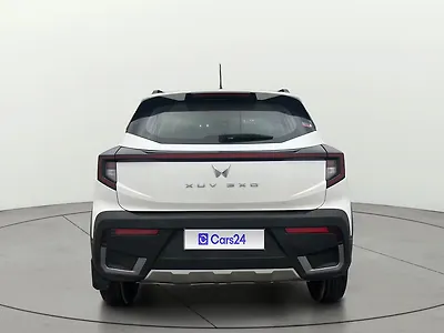 2025 Mahindra XUV 3XO AX5L Petrol 1.2L Turbo Automatic (TC)