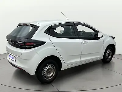 2022 Tata Altroz XE Petrol