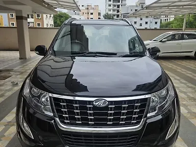 2019 Mahindra XUV500 W11 [2018-2020] 1