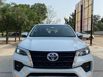 2023 Toyota Fortuner 4X4 AT 2.8 Diesel 1