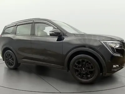 2024 महिंद्रा XUV700 AX7 डीज़ल एमटी 7 सीटर [2023-2024] 1