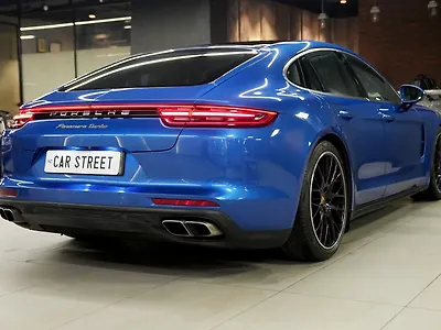 2018 Porsche Panamera Turbo