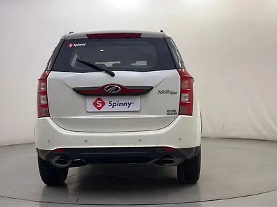 2017 Mahindra XUV500 W10 AT Black Interiors