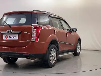 2015 Mahindra XUV500 W10