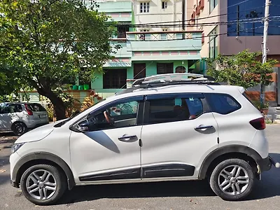 2022 Renault Triber RXZ EASY-R AMT