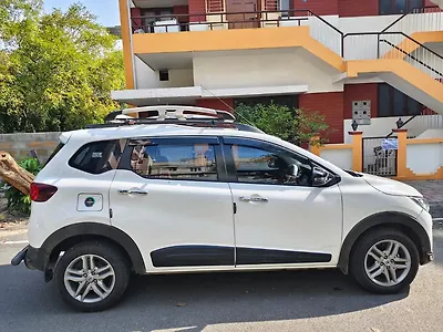 2022 Renault Triber RXZ EASY-R AMT