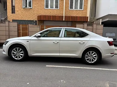 2017 Skoda Superb L&K TSI AT