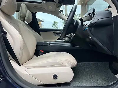2025 Mercedes-Benz E-Class E220d