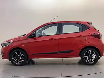 2020 Tata Old Generation Tiago 2020 XZA Plus