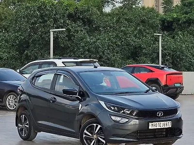 2023 Tata Altroz XZ Plus Diesel 1