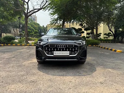 2025 Audi Q8 55 TFSI quattro 1