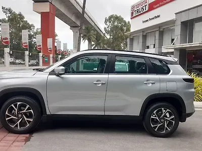 2025 Toyota Urban Cruiser Hyryder V AT NeoDrive