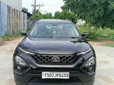 2022 Tata Safari XTA Plus Dark Edition 1