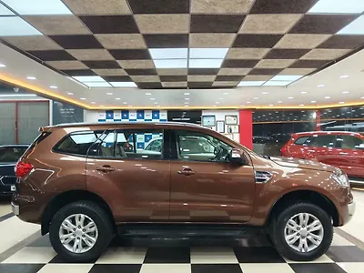 2016 Ford Endeavour Titanium 2.2 4x2 AT