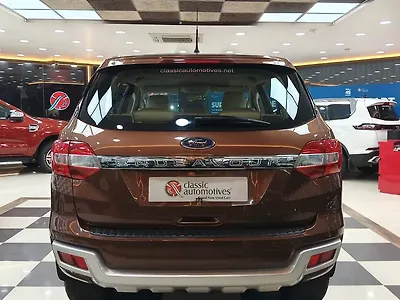 2016 Ford Endeavour Titanium 2.2 4x2 AT