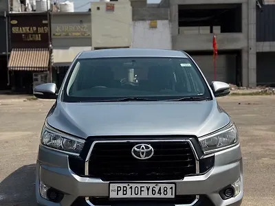 2016 Toyota Innova Crysta 2.4 GX 7 STR [2016-2020] 1