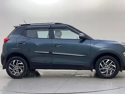 2022 Mahindra XUV300 W8 (O) 1.2 Petrol