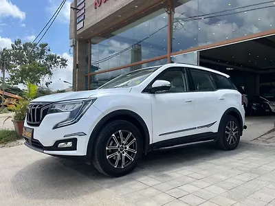 2022 Mahindra Old Generation XUV700 AX 7 Petrol AT Luxury Pack 7 STR