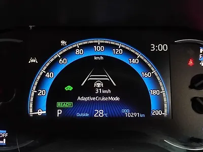 2025 Toyota Innova Hycross ZX (O) Hybrid (Electric + Petrol) Automatic (e-CVT) 7 STR