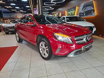 2015 Mercedes-Benz GLA 200 Sport 1