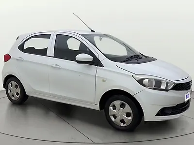 2017 Tata Tiago Revotron XT [2016-2019] 1