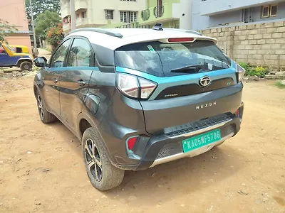 2022 Tata Nexon EV XZ Plus Dark Edition