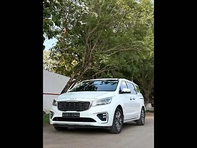 2023 Kia Carnival Limousine Plus 7 STR