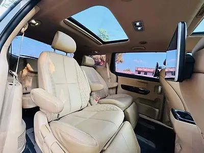 2023 Kia Carnival Limousine Plus 7 STR